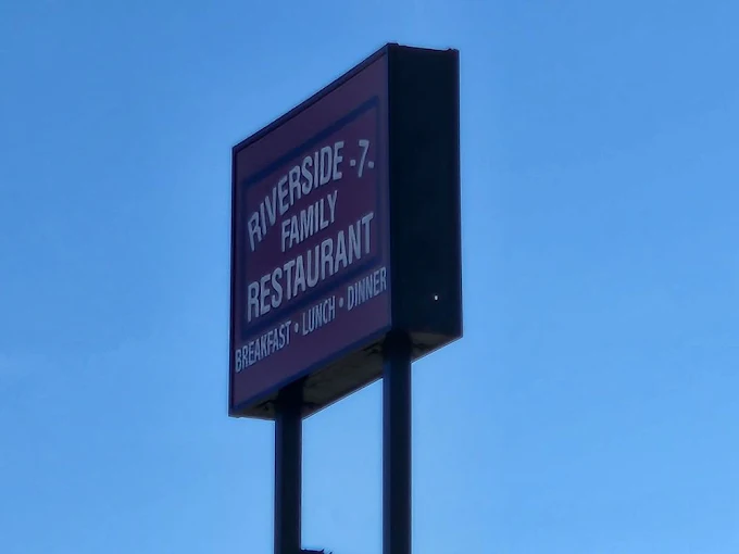 Riverside Family Restaurant 7